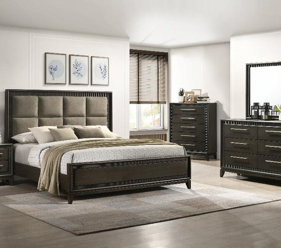 Add warmth and elegance with the Saratoga Brown Upholstered Panel Bedroom Set from Moda Home Furniture. A timeless design for cozy and stylish bedrooms.