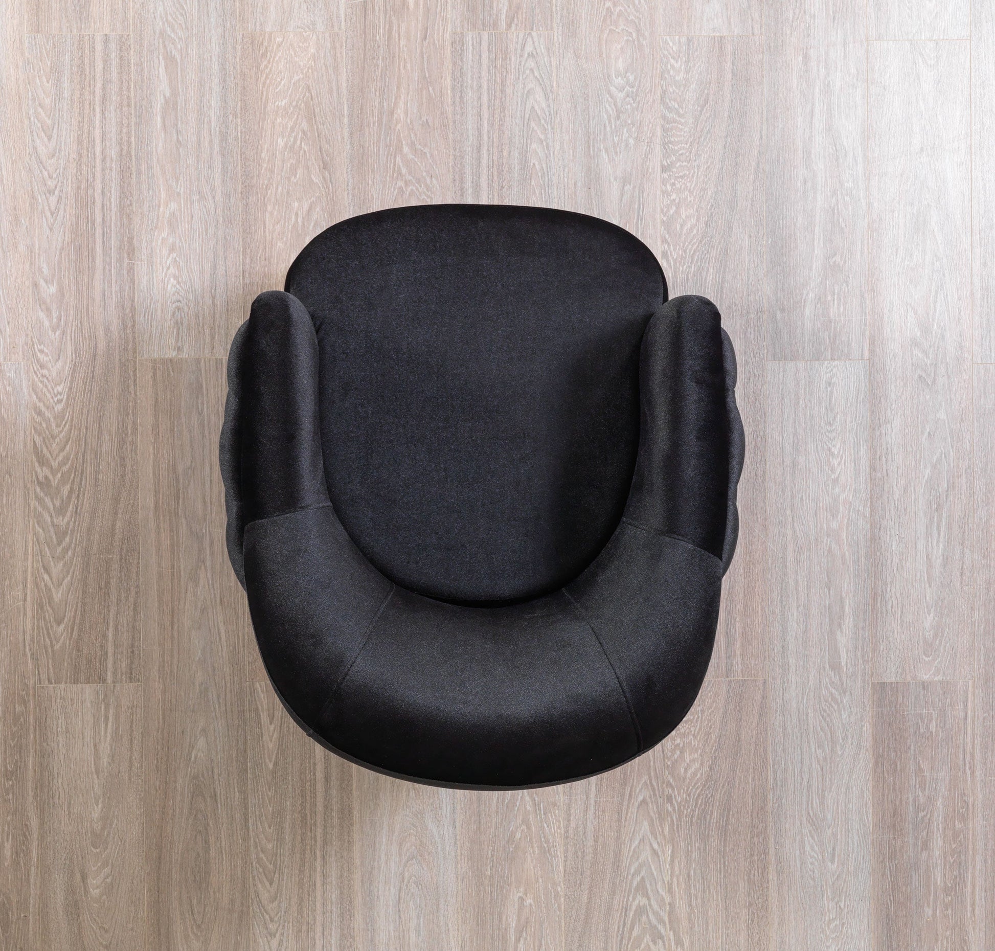 Victoria Black Velvet Chair [ETA: 10/10]