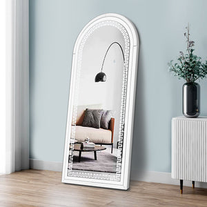 Upgrade your space with the A4 LED floor mirror from Moda Home. Features built-in LED lighting and a Bluetooth speaker for a modern touch.