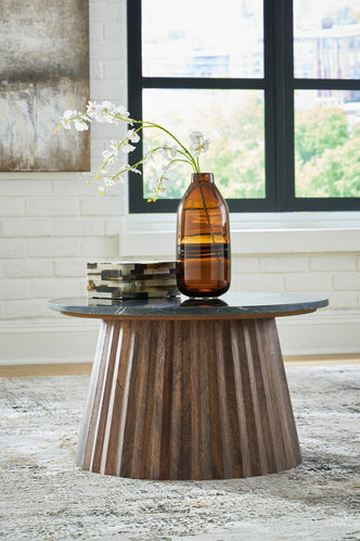 A4000601 - Cocktail Table