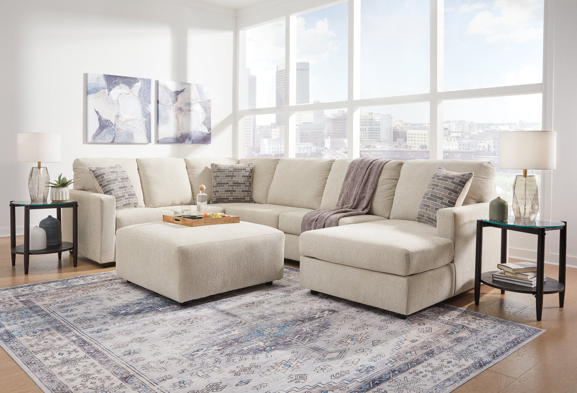 Edenfield 3-Piece Sectional with Ottoman in Linen