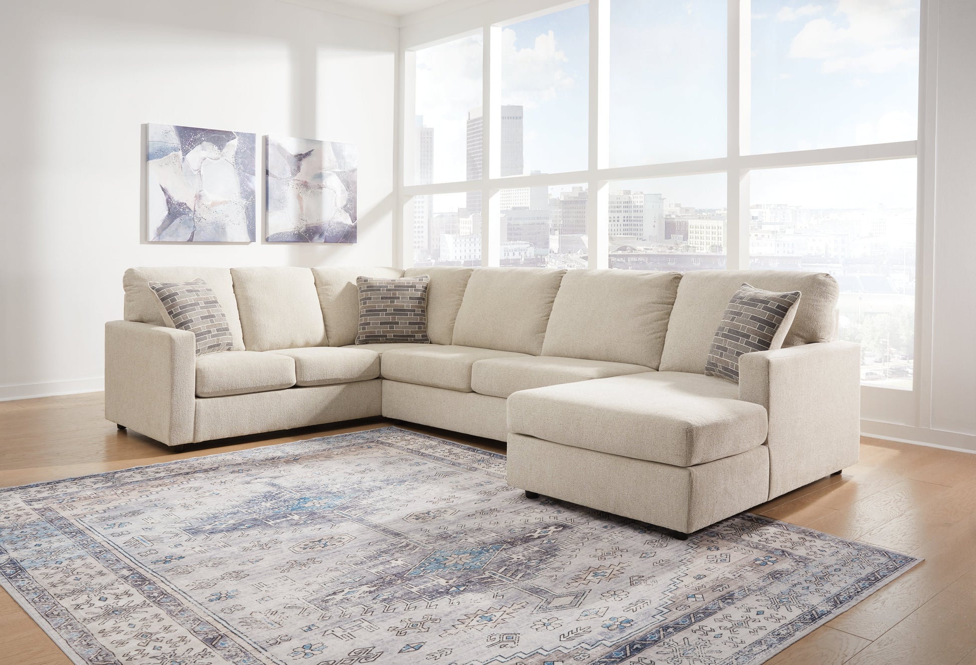 Edenfield 3-Piece Sectional with Ottoman in Linen