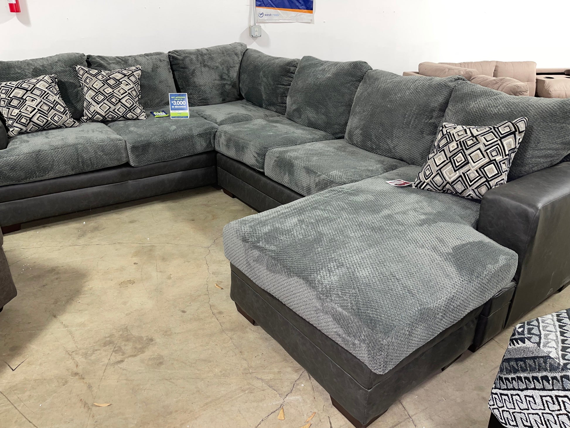 Ashley 807-03 Sectional (Smoke)