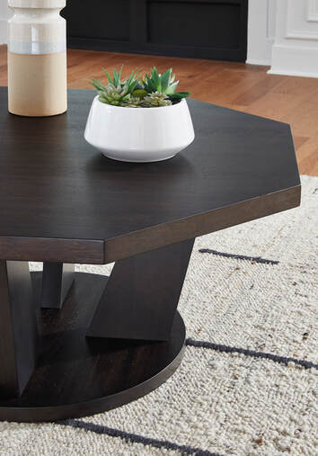 T458-8 Cocktail Table