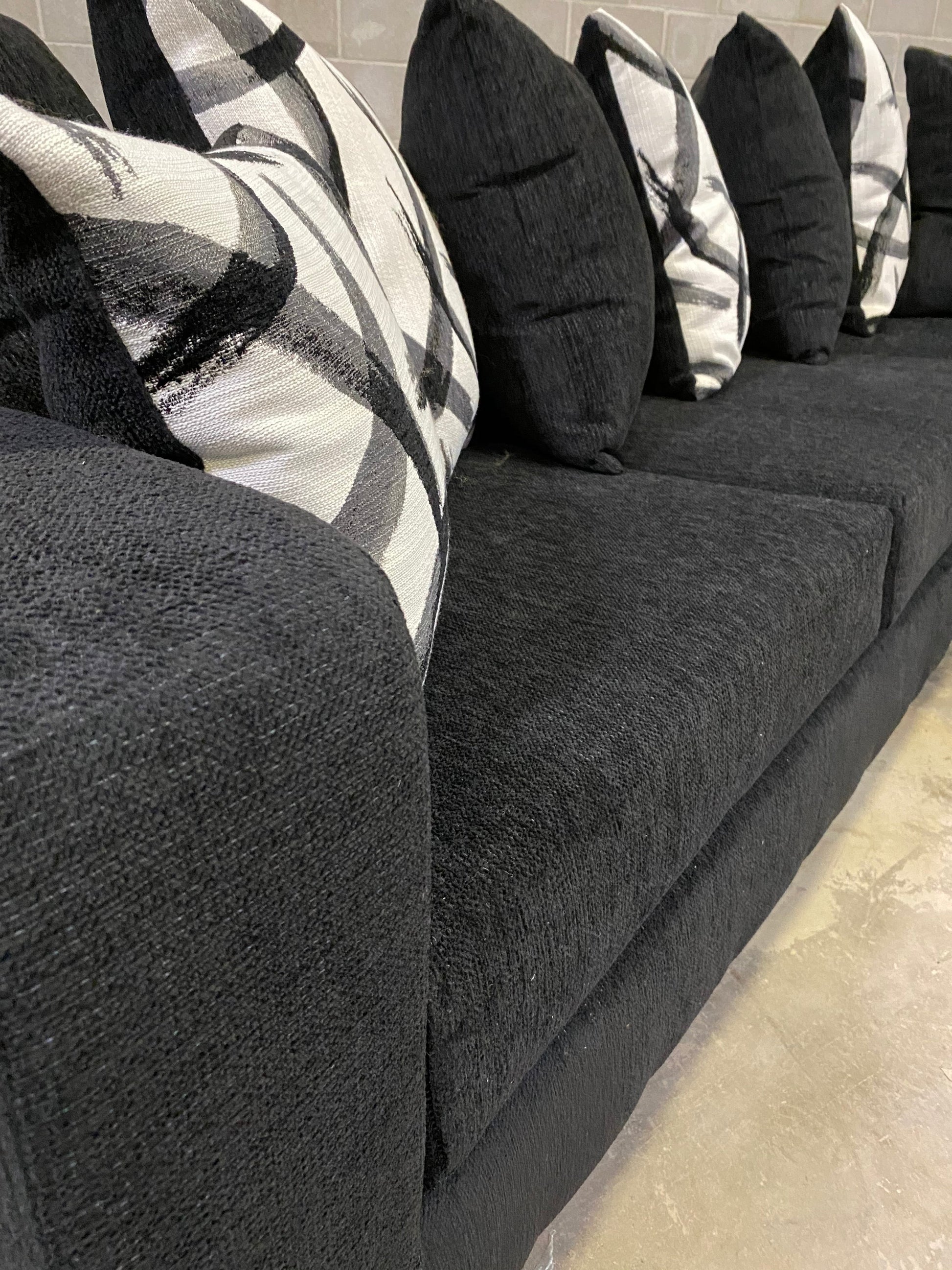 Black Modern Contemporary Velvet Upholstered Sectional